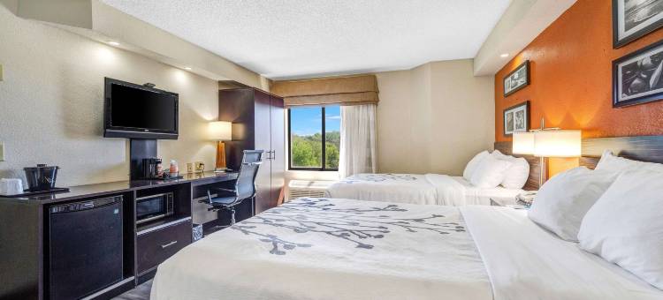 利斯堡湖群舒眠酒店(Sleep Inn Leesburg Chain of Lakes)图片
