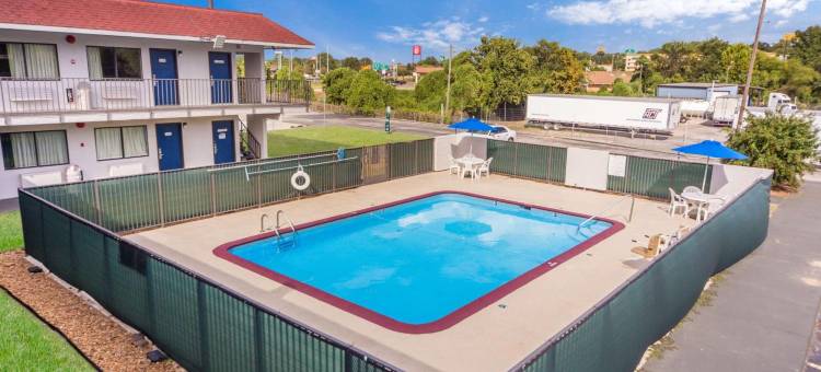 密西西比梅里迪恩 6 号汽车旅馆(Motel 6 Meridian, MS)图片