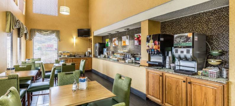 罗拉凯艺酒店(Quality Inn)图片