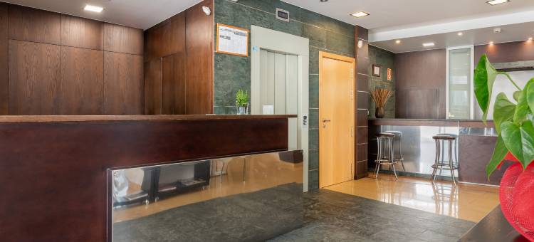 埃克普埃尔塔圣佩德罗酒店(Exe Puerta San Pedro)图片