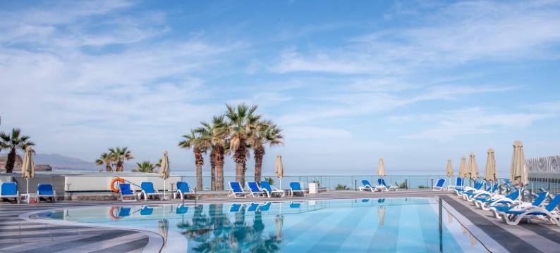 阿里纳海滩度假村(Arina Beach Resort)图片