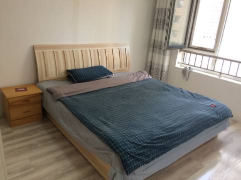 若宿平度荷花湾畔维客商圈精品两居室公寓(扬州路分店)