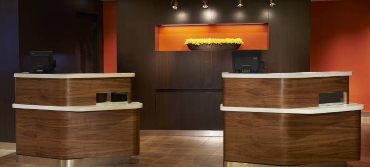 印第安纳波利斯卡斯尔顿万怡酒店(Courtyard Indianapolis Castleton)图片