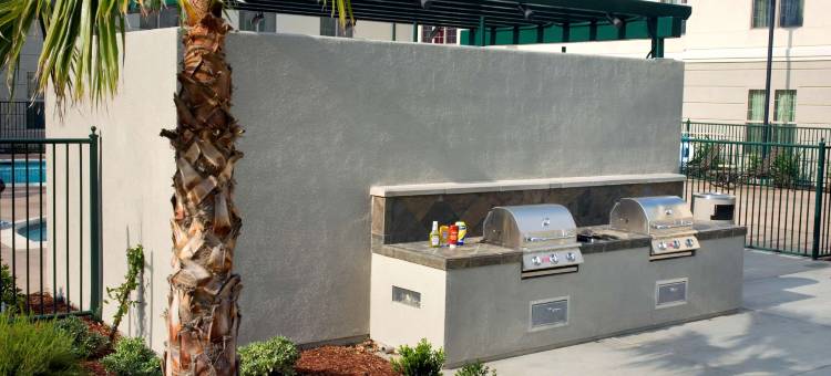 Homewood Suites by Hilton-萨克拉门托机场纳托马斯(Homewood Suites by Hilton Sacramento Airport-Natomas)图片