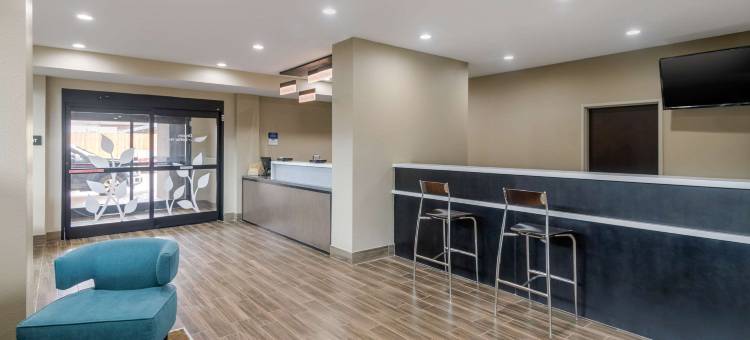 布里克顿医疗中心附近美茵斯坦套房酒店(MainStay Suites Bricktown - Near Medical Center)图片