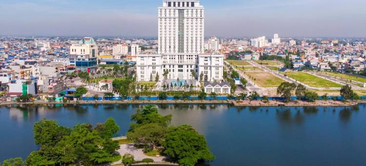 南强南定饭店(Nam Cuong Nam Dinh Hotel)图片