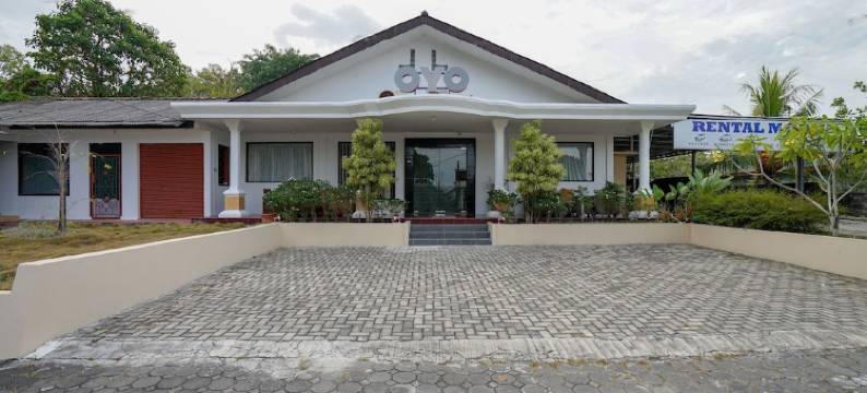 OYO 1738 Hotel Tri Mustika图片