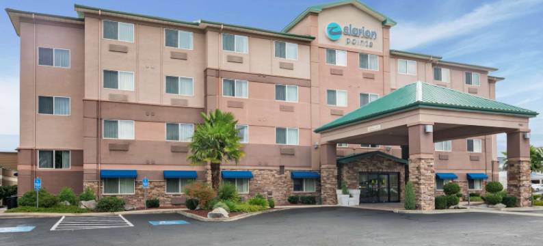 克拉丽奥波因特-梅德福(Clarion Pointe Medford)图片