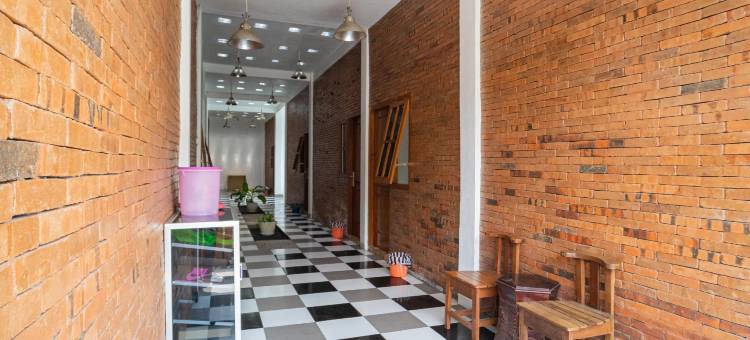 红多兹伊斯兰酒店-谏义里塞洛芒棱(RedDoorz Syariah @ Selomangleng Kediri)图片