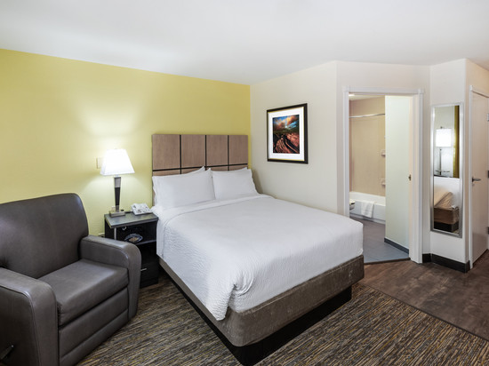 泰勒洲际Candlewood Suites套房酒店