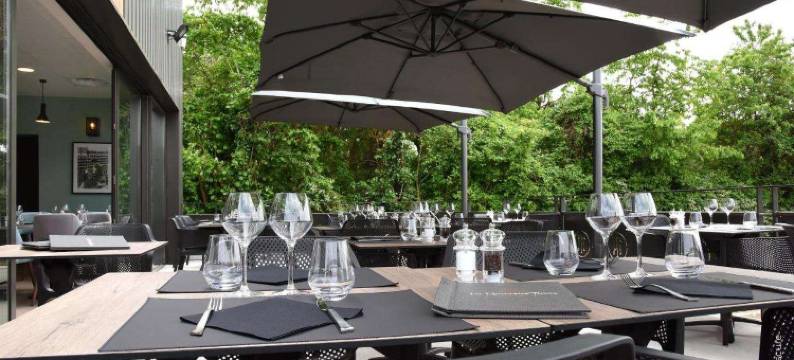 阿斯特雷亚讷韦尔北接触酒店及新桌餐厅(Contact Hôtel Astréa Nevers Nord et Son Restaurant la Nouvelle Table)图片