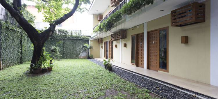 红多兹Plus酒店-近斯兰达克广场2(RedDoorz Plus near Cilandak Town Square 2)图片