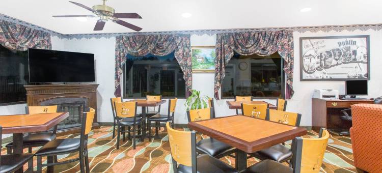 都柏林速8酒店(Super 8 by Wyndham Dublin)图片