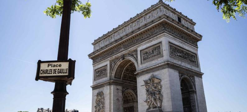 宜必思巴黎蒙帕纳斯加泰罗尼亚酒店(2022 年 5 月开业)(Ibis Paris Gare Montparnasse Catalogne)图片