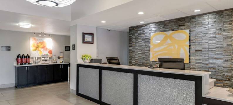 奥本代尔贝斯特韦斯特套房酒店(Best Western Auburndale Inn  Suites)图片