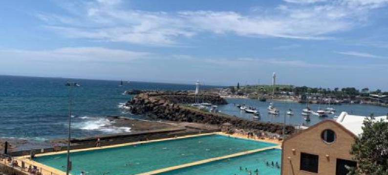 2 Bedroom Small Unit 1 Minute Walk to Shopping Centre No Parking Slot No Lift图片