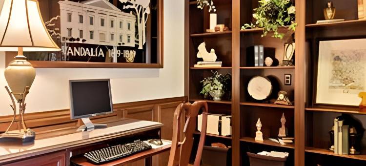 万达利亚温德姆华美达酒店(Ramada by Wyndham Vandalia)图片