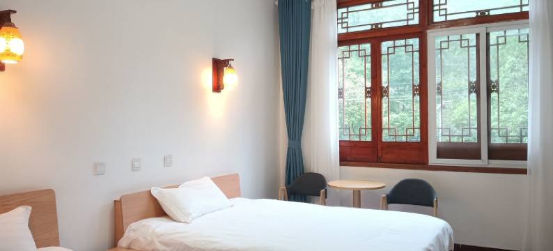 瑶瑶家的民宿(青城山路6号分店)图片