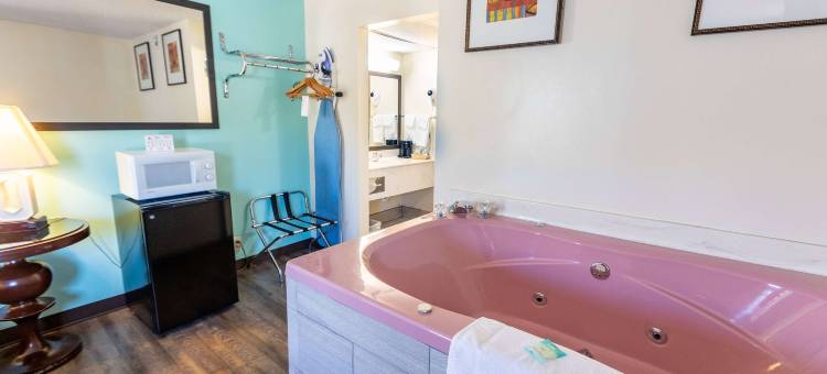 布兰森-安迪威廉姆斯剧院速8酒店(Super 8 by Wyndham Branson/Andy Williams Theatre)图片