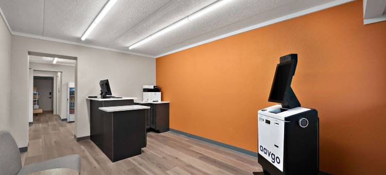 皮奥里亚郊区工作室(Suburban Studios Peoria)图片