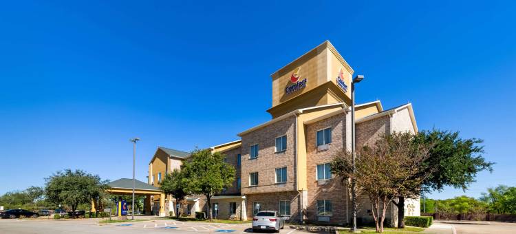 路易斯维尔湖滨舒适套房酒店(Comfort Inn & Suites Near Lake Lewisville)图片