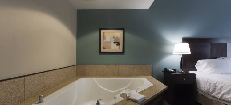 北不伦瑞克/新不伦瑞克欢朋酒店(Hampton Inn North Brunswick/New Brunswick)图片