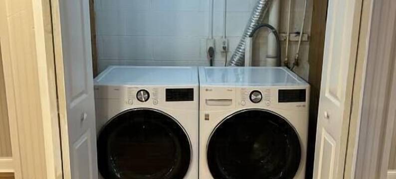 Hidden Oasis Lake House Hickory图片