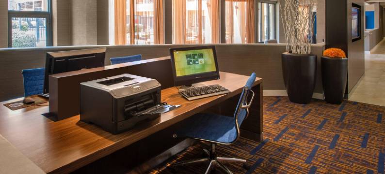 亚特兰大玛丽埃 - 北 I-75 万怡酒店(Courtyard Atlanta Marietta/I-75 North)图片