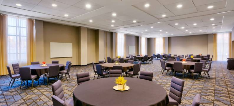 林肯市中心/干草市场万怡酒店(Courtyard Lincoln Downtown/Haymarket)图片