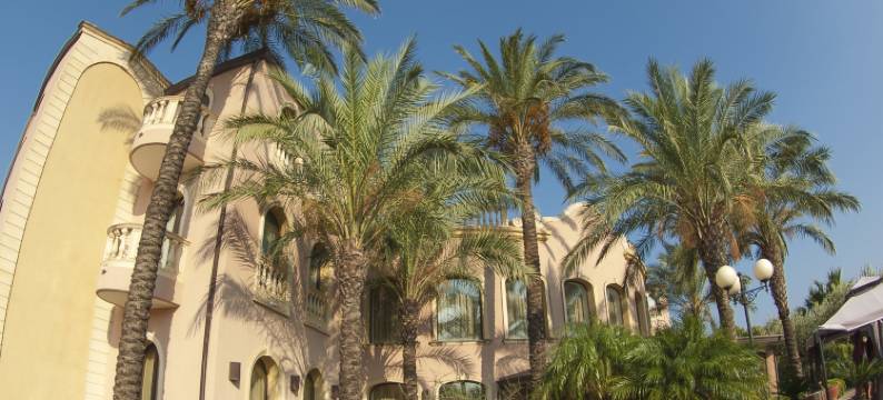 TH 卡斯特利亚 - 拜亚德格里村庄旅馆(TH le Castella - Baia Degli Dei Village)图片