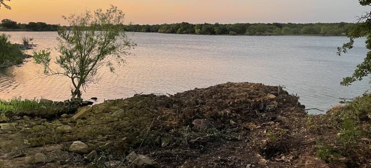 Glorious 2 Lake Eastland Glamping Tiny Town Egrets图片