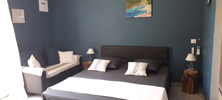 普罗文卡勒别墅酒店(La Villa Provençale)图片