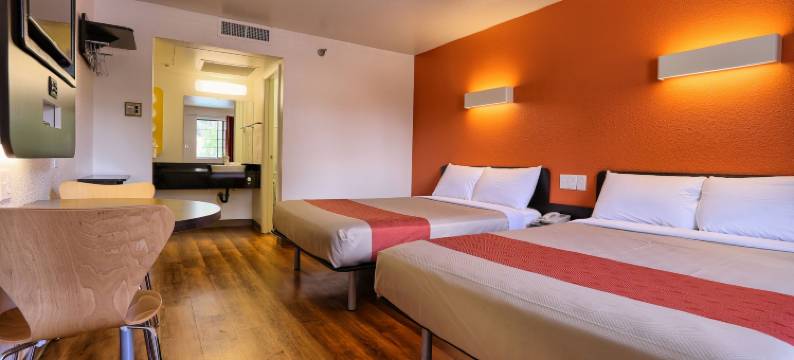 温德姆速8酒店佩塔卢马(Super 8 by Wyndham Petaluma)图片