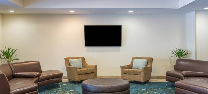 Candlewood Suites 布卢明顿(Candlewood Suites BLOOMINGTON by IHG)图片