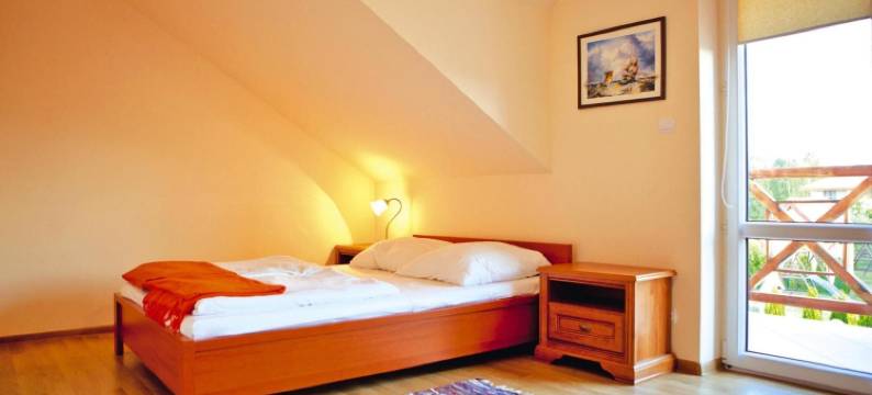 罗维的别墅，靠近波罗的海和国家公园(Half of Holiday Home, Terrace, Playground)图片