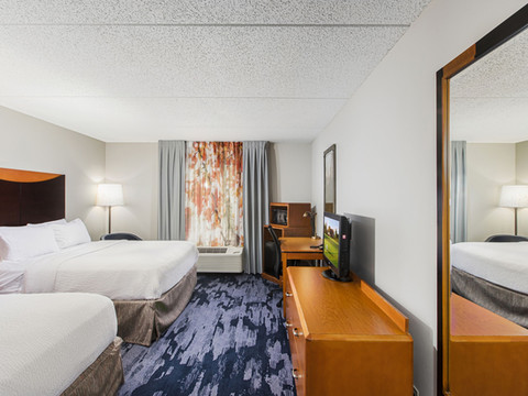 埃文斯维尔东万豪万枫酒店