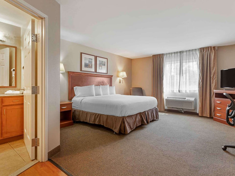 巴特尔斯维尔 75 号高速公路美洲长住套房酒店