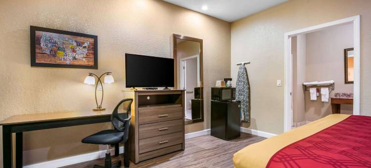 伊克诺套房酒店(Econo Lodge Inn & Suites)图片