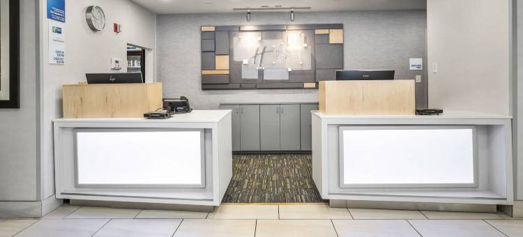 芝加哥西北弗农山智选假日酒店(Holiday Inn Express Chicago NW-Vernon Hills)图片