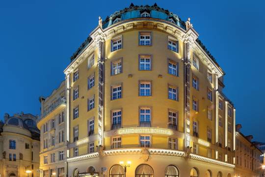 波西米亞大酒店