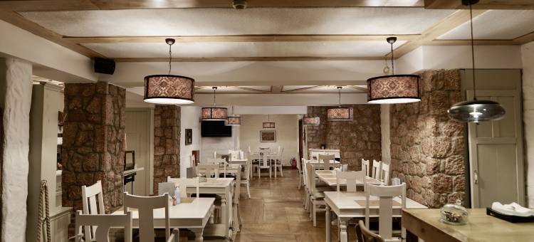 阿拉霍瓦埃克森诺纳斯艾尔逊尼旅馆(Xenonas Iresioni)图片