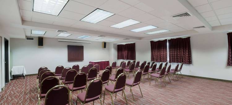 贝灵厄姆凯艺酒店大套房(Quality Inn Grand Suites Bellingham)图片