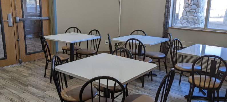 城堡石温德姆戴斯套房酒店(Days Inn & Suites by Wyndham Castle Rock)图片