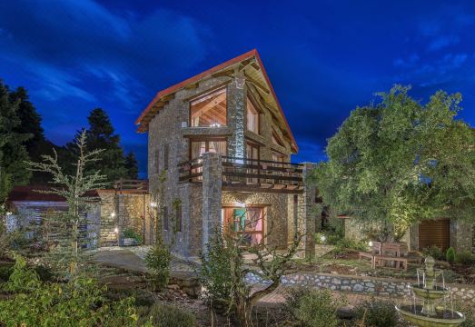 VIP Chalet 4 Seasons Hotel Overview