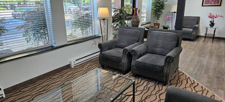 北温哥华凯艺套房酒店(Quality Inn & Suites Vancouver North)图片