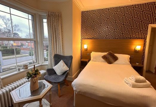 Pine Lodge Hotel & Restaurant Mansfield Hotel Overview