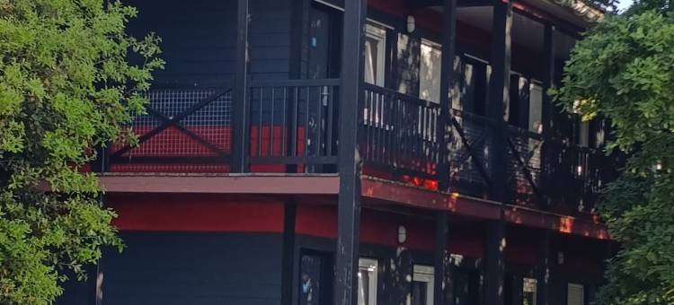 坎佩尔莱恩佐酒店 - 基里亚德直营酒店(Enzo Hotels Quimperle by Kyriad Direct)图片