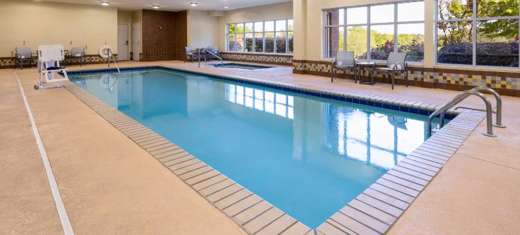 智选假日套房酒店纽贝里(Holiday Inn Express & Suites Newberry)图片