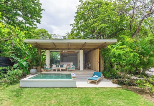 Prime Location Beachfront Homes Hotel Overview