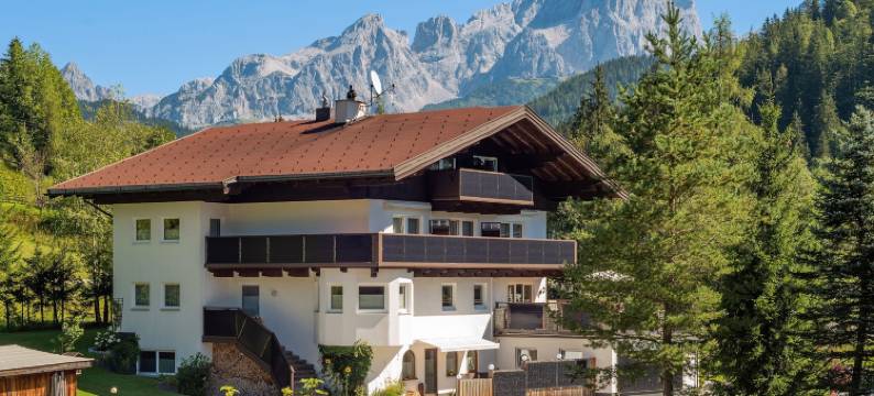 维雅塔利蓝德豪斯酒店(B&B Landhaus Vierthaler)图片